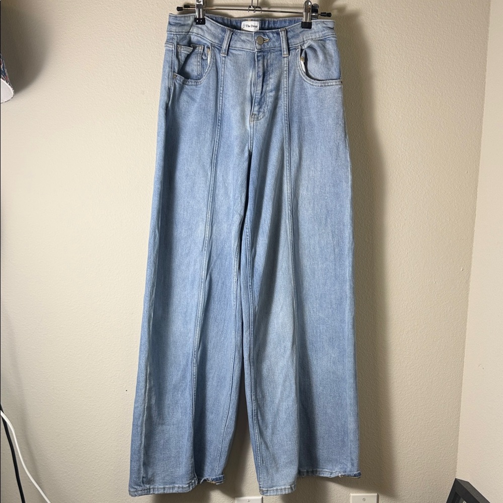 Light Blue Wide-Leg Jeans - Women The Drop size 30